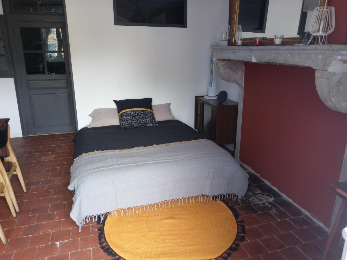 Le Manoir De Cocelle Bed & Breakfast Paris-l'Hopital Luaran gambar